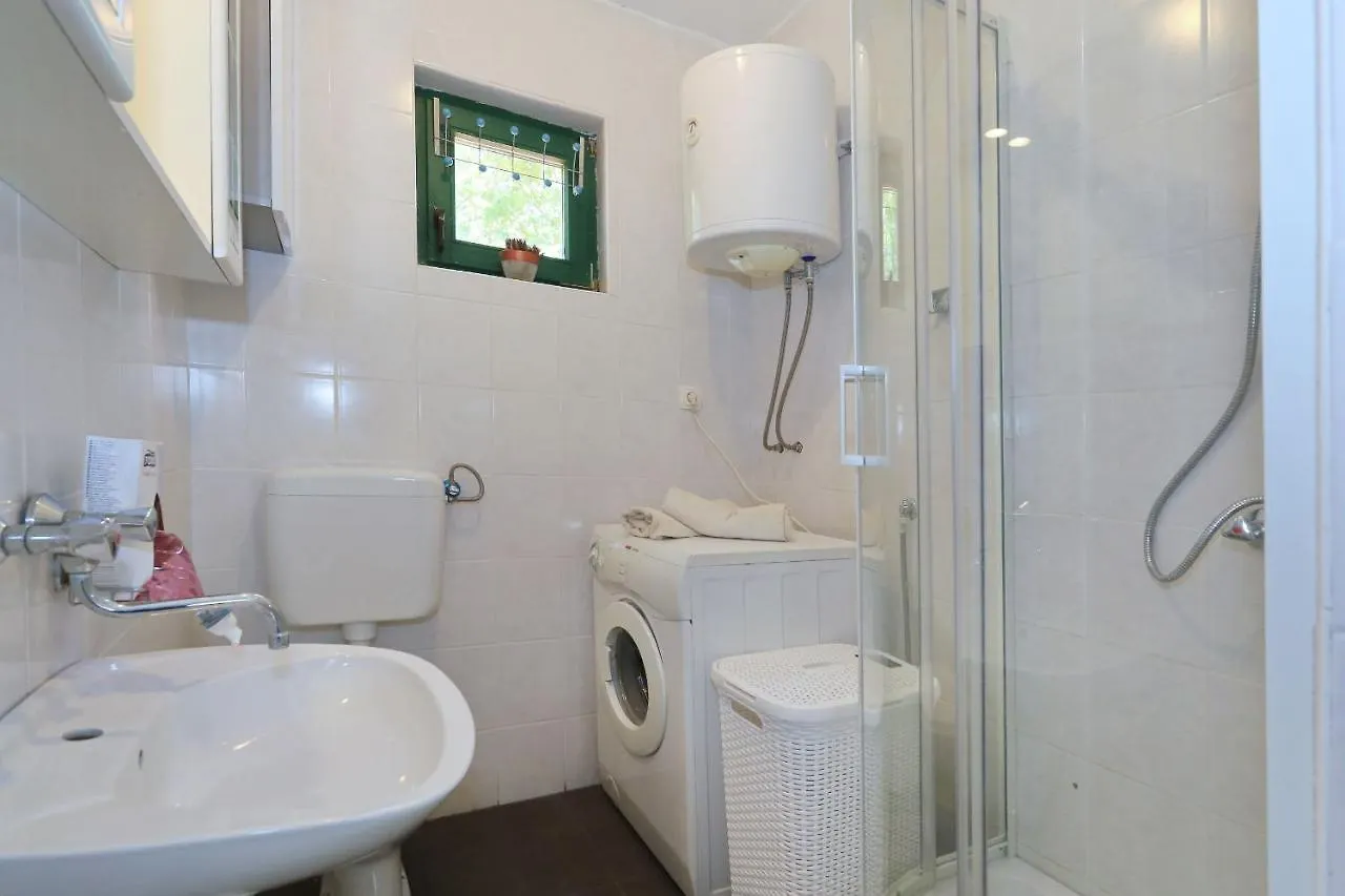 Holiday Home Lucija Sveti Filip i Jakov