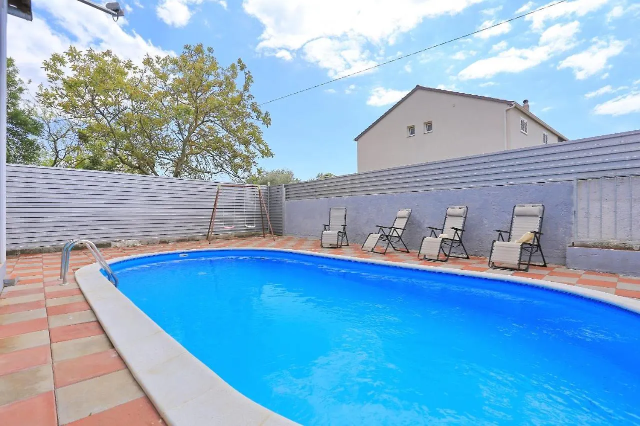 Holiday Home Lucija Sveti Filip i Jakov